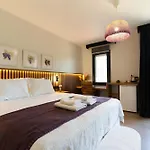 فندق مبيت وإفطار Villaskalaurla