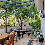 فندق مبيت وإفطار Villaskalaurla 4*