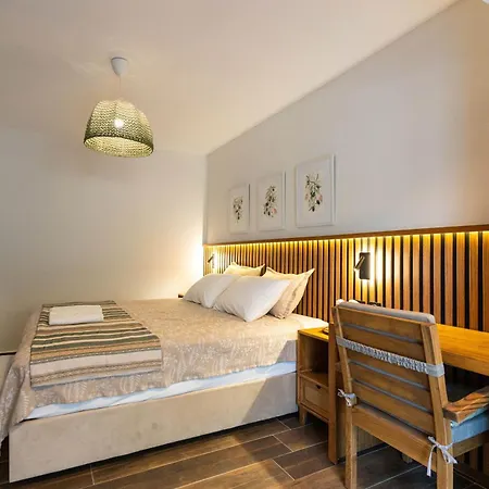 Villaskalaurla 4*