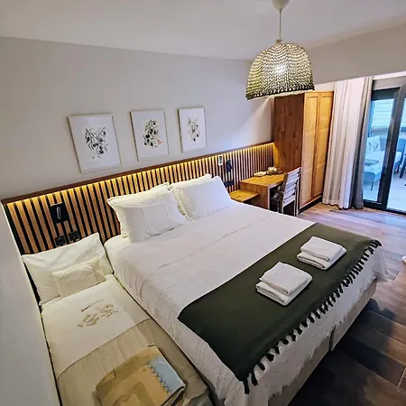 Villaskalaurla 住宿加早餐酒店 4*