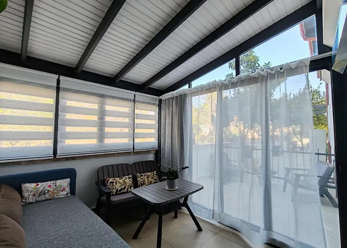 Villaskalaurla Panzió 3*